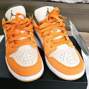 Air Jordan 1 Low SE (GS)